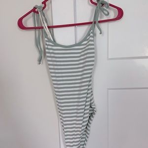 Small forever 21 body suit